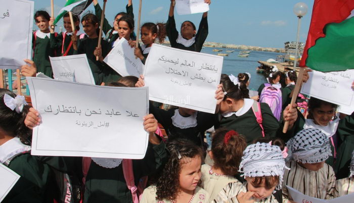 تصاویر استقبال کودکان غزه از کشتی های کمک های مردمی