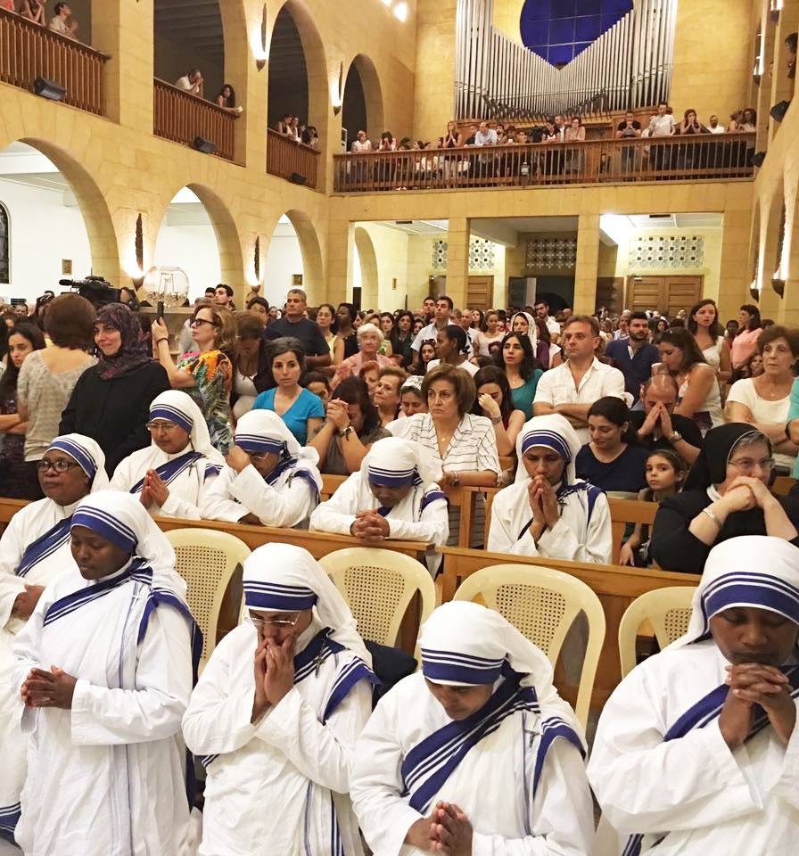 دعا برای بازگشت امام صدر در کلیسای بیروت 