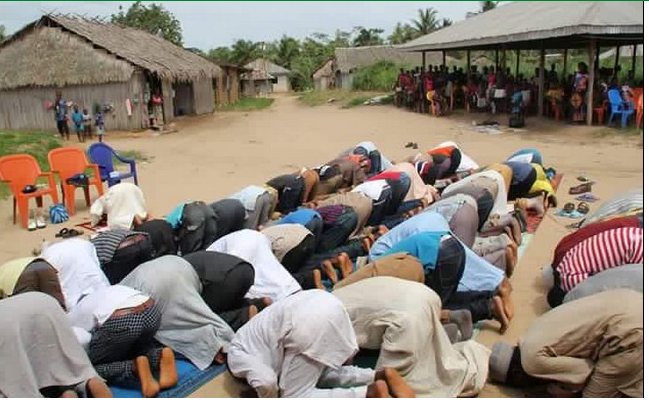 گرویدن مسیحیان اهل نیجریه به دین اسلام 