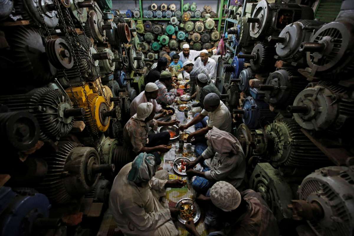 تصاویری از مسلمانان سرتاسر جهان در آستانه عید فطر
