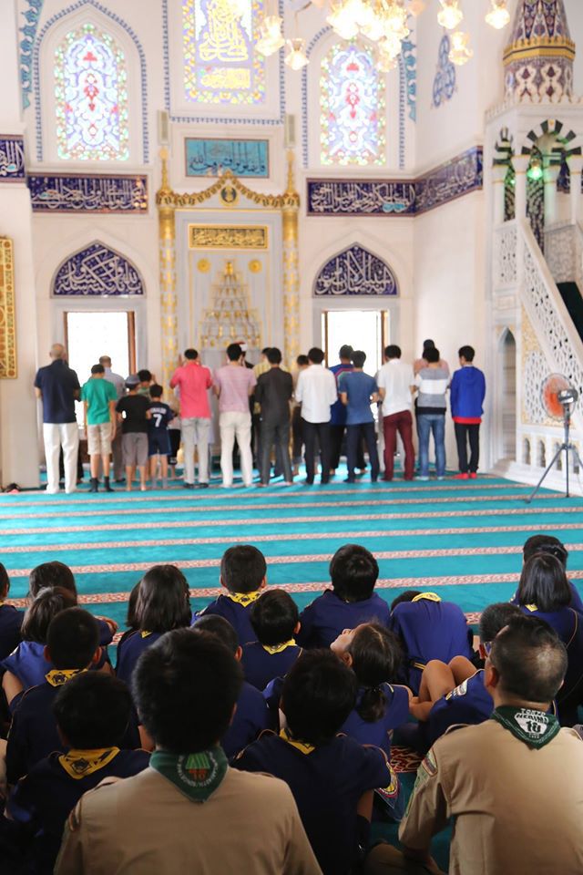 بازدید انجمن پیشاهنگی ژاپن از مسجد جامع توکیو 