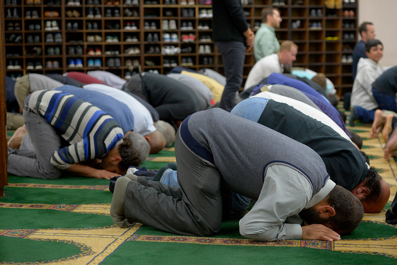 نماز روز جمعه این هفته در مرکز اسلامی کالیفرنیا