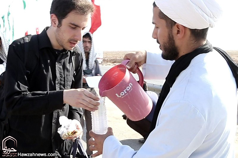 http://media.hawzahnews.com/Original/1395/08/29/IMG11002467.jpg