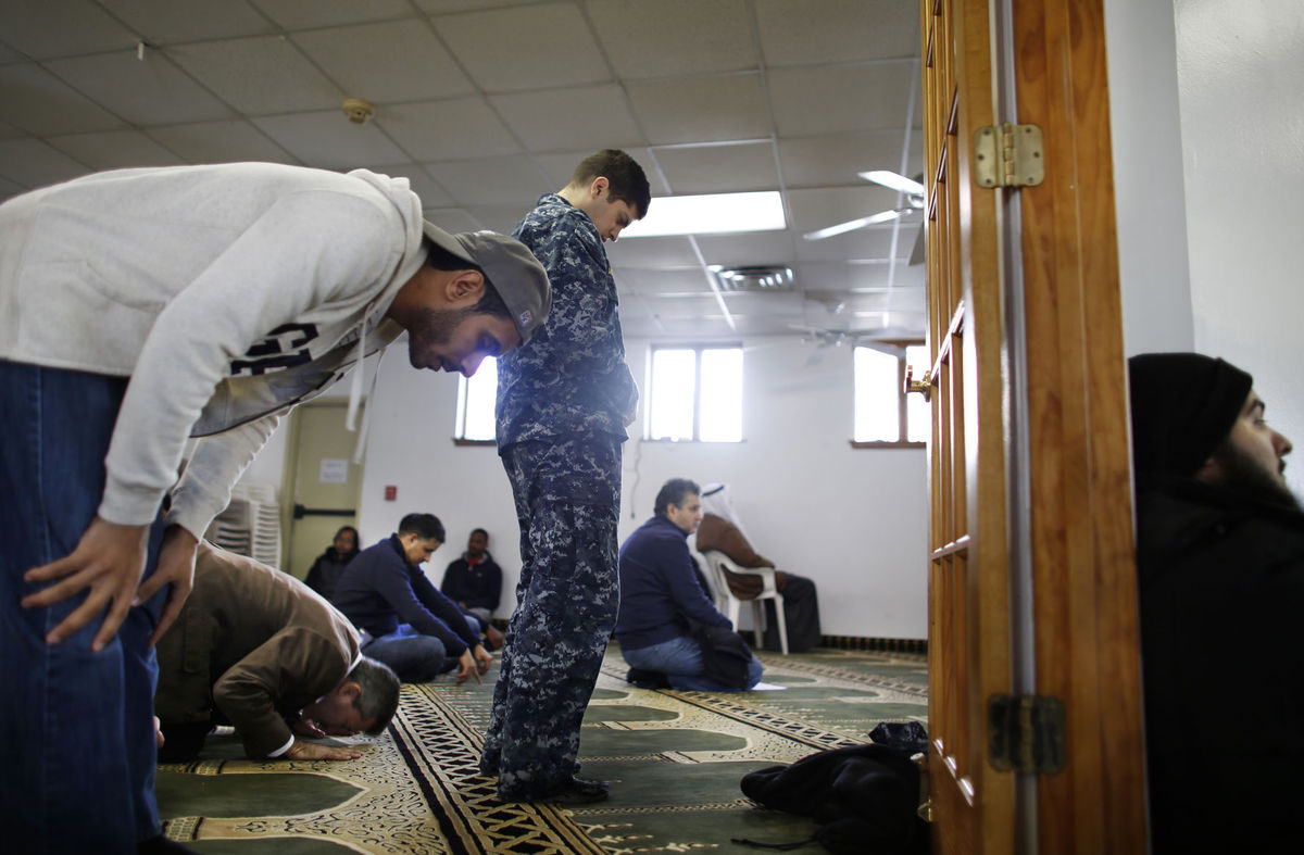 دعوت مسجد ویرجینیا از مردم برای حضور در نماز جمعه 