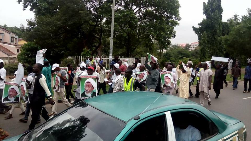 مردم نیجریه خواستار آزادی شیخ زکزاکی شدند
