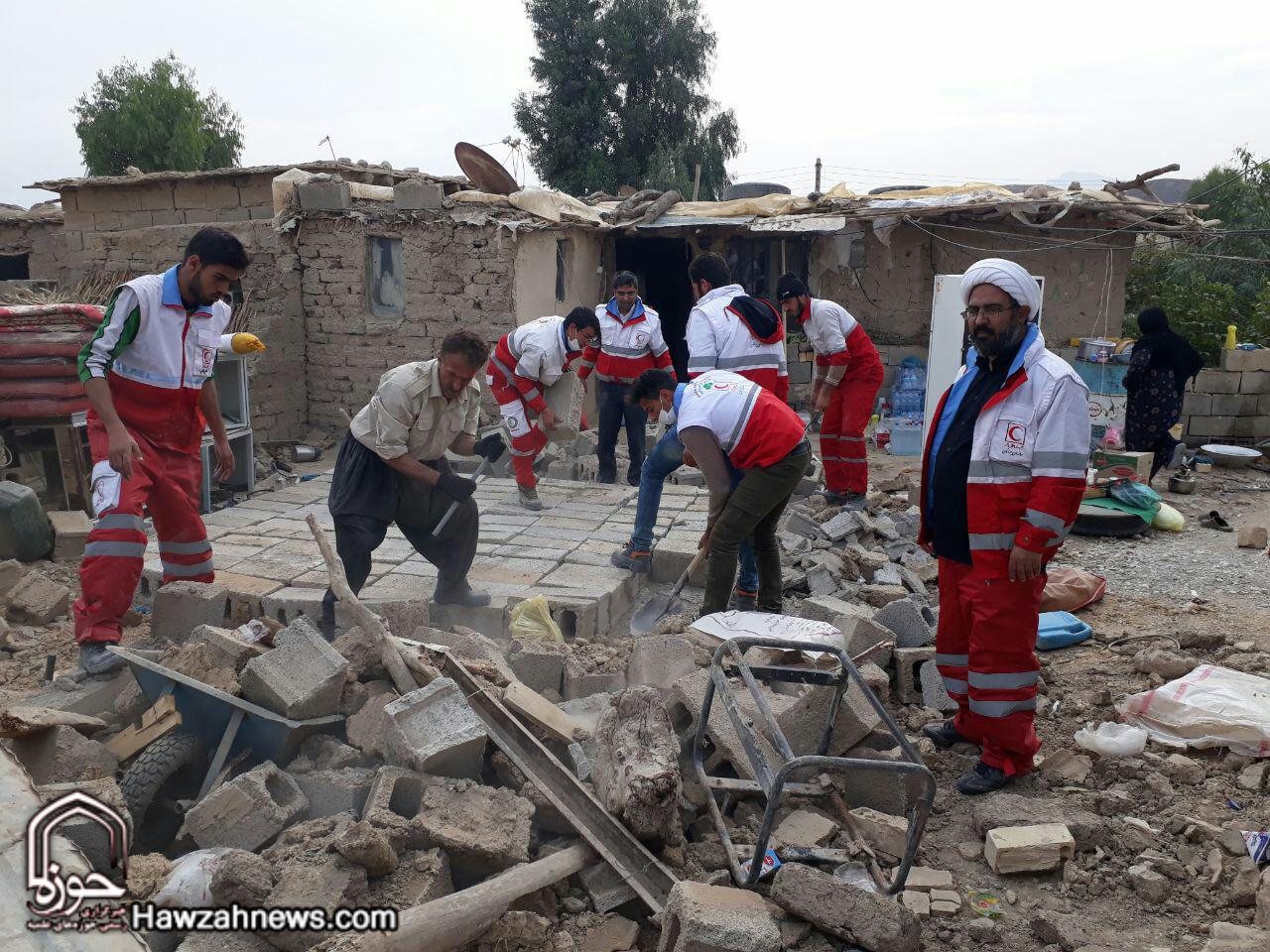 آموزش ۳۰۰روحانی امدادگر در هلال احمر اصفهان