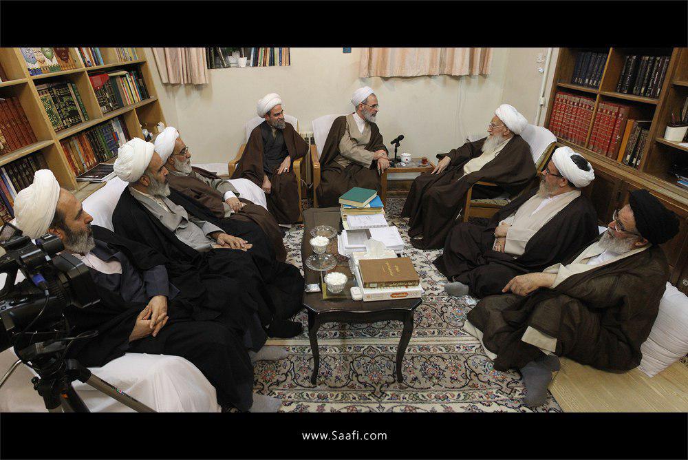 http://media.hawzahnews.com/Original/1397/12/14/IMG20040354.jpg