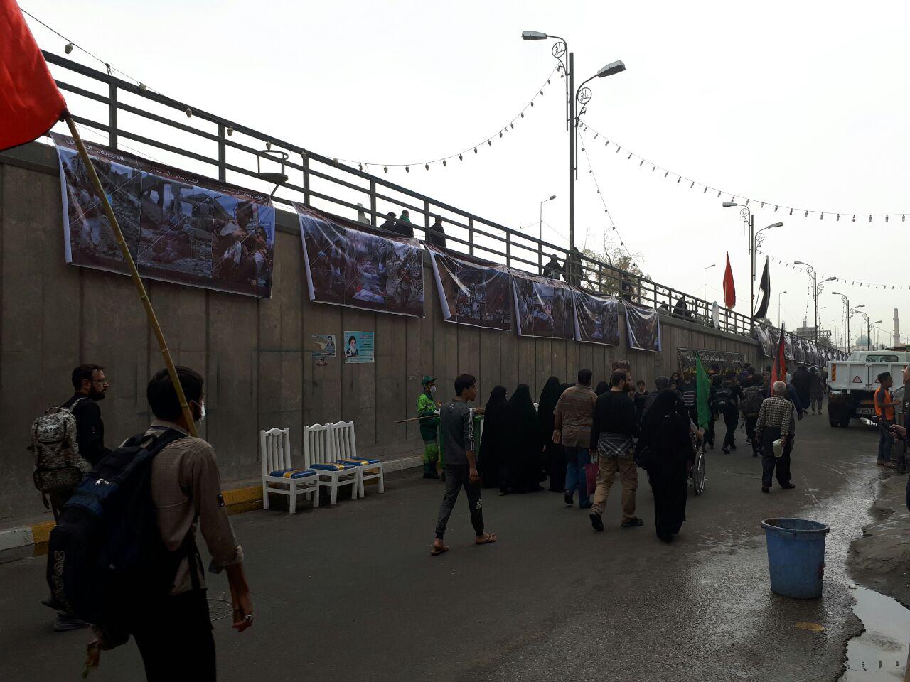 بازدید زائران اربعین از نمایشگاه جنایت های عربستان در یمن