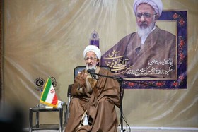 عقلانیت وحیانی قطب فرهنگی حوزه های علمیه است/ ثمره خون شهدا را حفظ کنیم