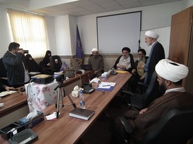 نباید پرسش و پاسخ دینی و شرعی، سیاسی و جناحی شود