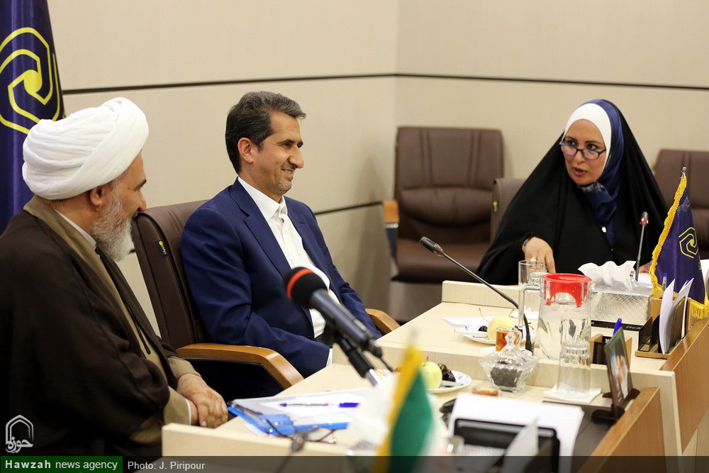 Photos / visite du représentant de l'Organisation Mondiale de la Santé avec des savants iraniens