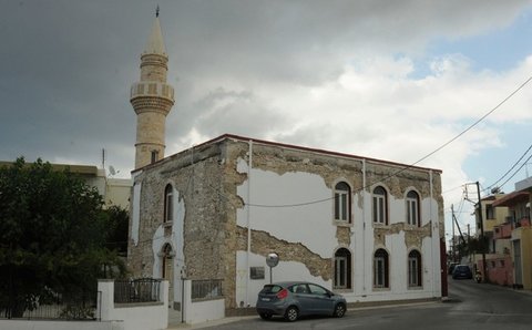 مساجد که در زلزله 2017 جزیره کاس تخریب شدند، هنوز مرمت نشده اند