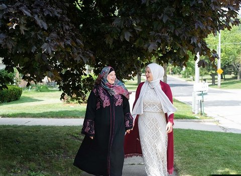 مادر و دختری که پس از 9 سال اسلام را پیدا کردند