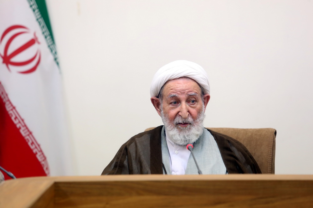 هر که به ظالمان اشغالگر بپیوندد در سرنوشت آنان شریک است 