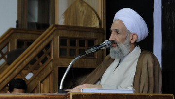 آزادگان الگوی عملی صبر و استقامت اند