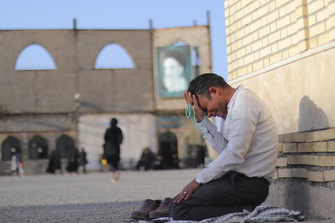 تصاویر/ قرائت دعای عرفه در امامزادگان شهدای باقریه بیرجند