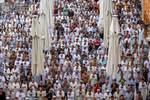 بالصور / إقامة صلاة عيد الأضحى المبارك في النجف الأشرف وكربلاء المقدسة