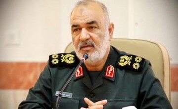 تبریک سردار سلامی به فرمانده سپاه الغدیر