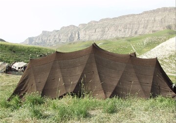 سیاه‌چادرهای عشایری نماد اقتصاد مقاومتی اند