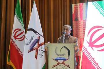 برای درمان دردهای اجتماعی شدیداً به قرآن محتاجیم