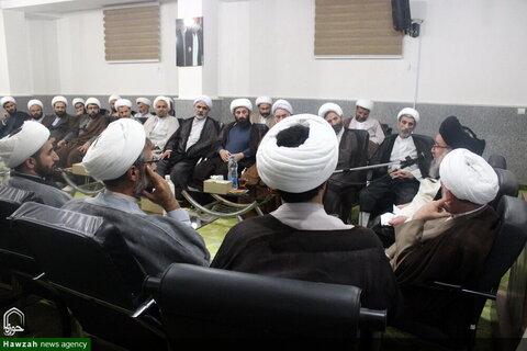 بالصور/ انعقاد ندوة تخصصية بعنوان "رجال الدين؛ الرابطة العلمية والحضارة الإسلامية" في بجنورد شمالي شرق إيران