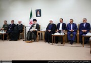 ہفتہ حکومت کی مناسبت سے رہبر معظم انقلاب اسلامی سے ایرانی صدر اور کابینہ کے اراکین کی ملاقات