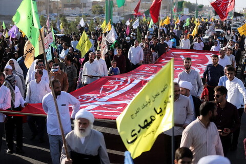 تصاویر/ پیاده‌روی عاشقان ولایت  در سالروز عید سعید غدیر خم در قم با حضور آیت الله العظمی مکارم