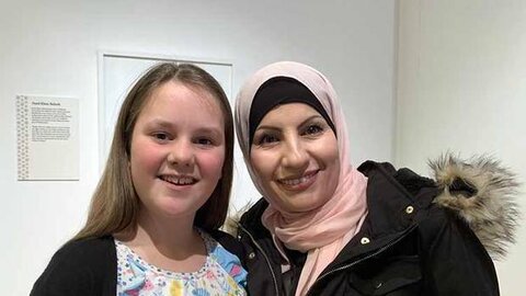 هدیه ویژه دختربچه 11 ساله به جامعه اسلامی نیوزیلند