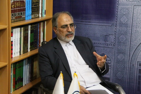 محمد محمدرضایی استاد دانشگاه تهران و رئیس بنیاد نخبگان استان قم