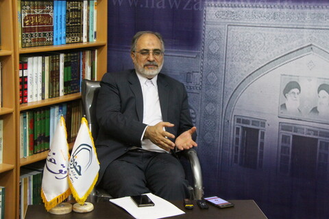 محمد محمدرضایی استاد دانشگاه تهران و رئیس بنیاد نخبگان استان قم