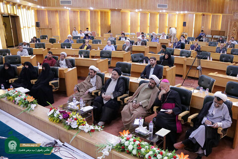 تصویری  رپورٹ|مشہد میں حضرت عیسیٰ  (ع)اور حضرت علی (ع) کی سیرت اور بچوں کی اخلاقی تربیت کے عنوان سے علمی کانفرنس  کا  انعقاد