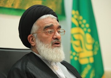 صحیفه سجادیه به صورت مختصر و کوتاه در مساجد بیان شود