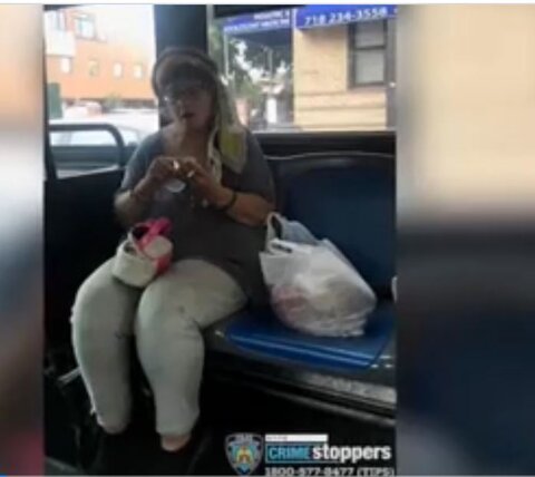 اهانت یک زن آمریکایی به نوجوان محجبه در اتوبوس بروکلین