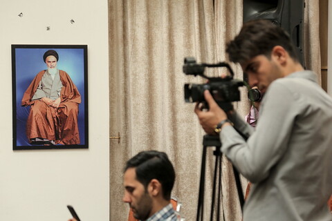 عکس/ نشست خبری هشتمین سوگواره های عاشورایی عکس و پوستر هیأت و آئین افتتاحیه نمایشگاه پوستر هیئات مذهبی در تهران
