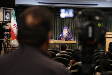 تصاویر/ نشست تخصصی «حسین (ع) در اندیشه مسیحیت»-دانشگاه امام صادق(ع) با حضور مالخار، کشیش گرجستانی