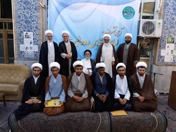 تصاویر/ مراسم تلبس طلاب حوزه علمیه کرمان به لباس مقدس روحانیت