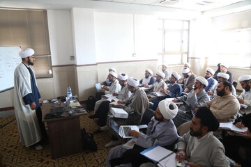 لزوم راه اندازی مرکز مشاوره تخصصی حوزه علمیه لرستان