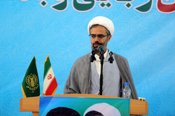 روحانیان پیشگامان هشت سال دفاع مقدس بودند