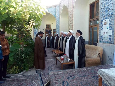 تصاویر/ مراسم تلبس طلاب حوزه علمیه کرمان به لباس مقدس روحانیت