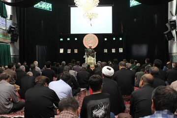 انسانی که شاکر باشد کارش راه خواهد افتاد