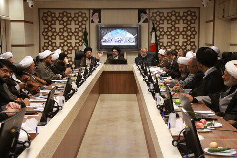 تصویری رپورٹ| جموں و کشمیر کی موجودہ صورتحال کا جائزہ لینے کے لیے ایرانی دینی مدارس کے ہیڈ آفس میں خصوصی اجلاس