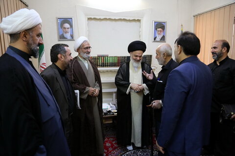 تصویری  رپورٹ|  اراکین امر بالمعروف والنهي عن المنكر  کمیٹی قم کی آیت  اللہ حسینی بوشہری سے  ملاقات