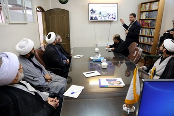 کادر سازی رسانه ای یکی از اولویت های اصلی رسانه حوزه است/ معرفی خدمات اجتماعی روحانیت محور مهم رسانه حوزه است