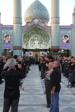 حضور عزاداران امام حسین(ع) در آستان محمد هلال بن علی (ع) آران و بیدگل