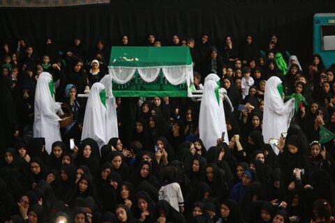 تصاویر/ مراسم شیرخوارگان حسینی در اصفهان
