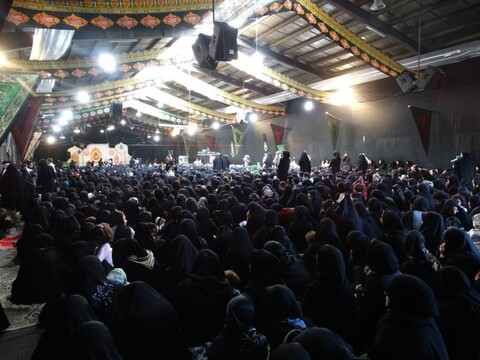 تصاویر/ اجتماع شیرخوارگان حسینی در حسینیه ثارالله همدان
