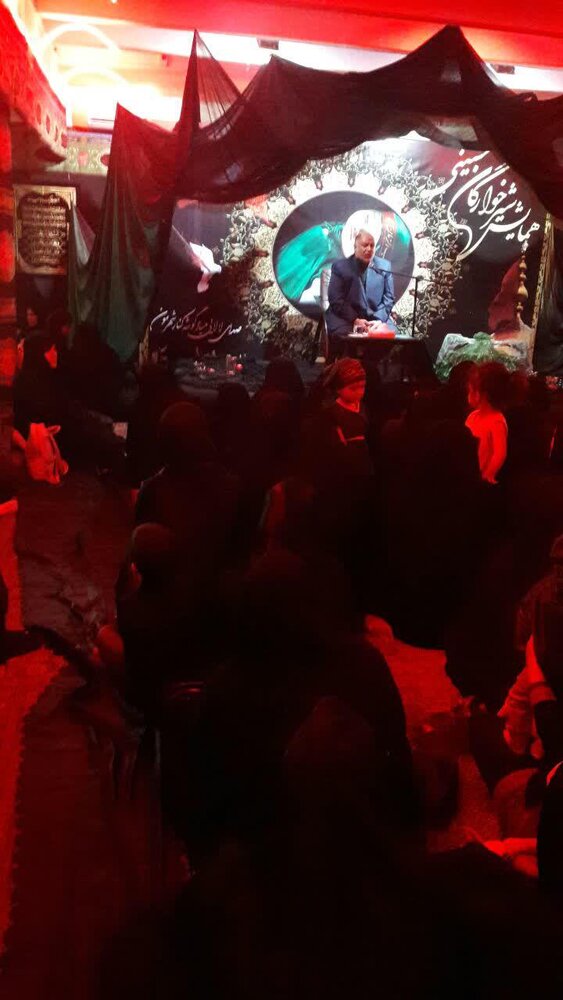 مجالس اهل بیت(ع)، فرزندان را در برابر فتنه دشمنان بیمه می‌کند