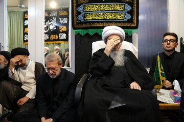 تصاویر/ مراسم سوگواری تاسوعای حسینی در بیوت مراجع و علما-2