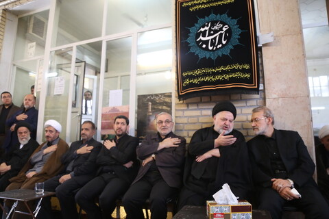 تصاویر/ مراسم سوگواری تاسوعای حسینی در بیوت مراجع و علما
