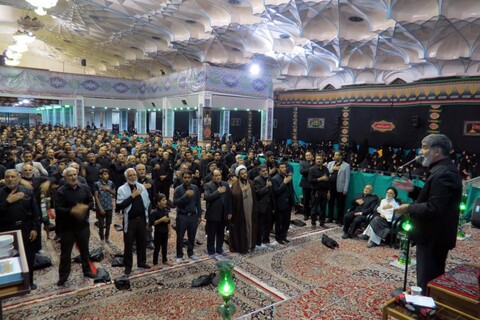 تصاویر/ مراسم عزاداری شب عاشورا در حسینیه ثارالله کرمان